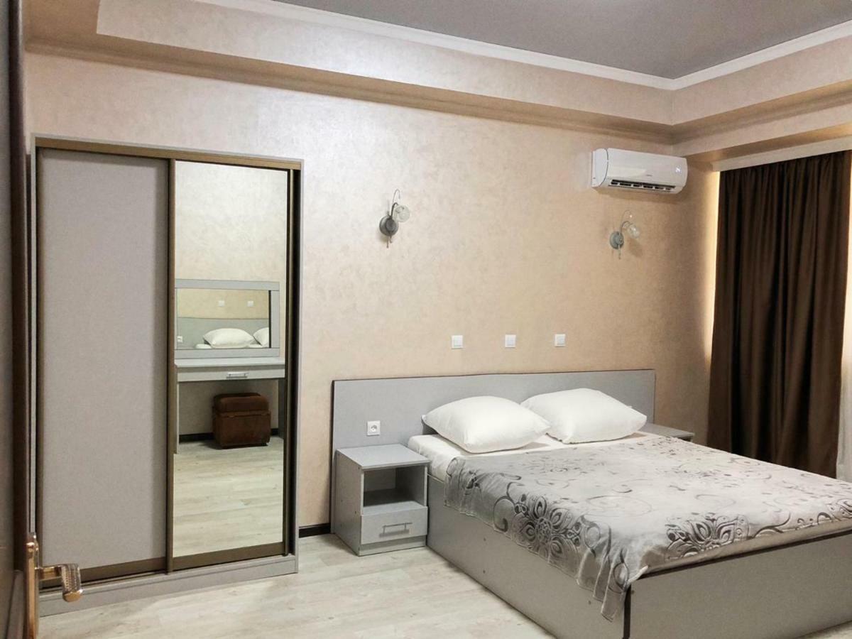Pitsunda Hotel ภายนอก รูปภาพ